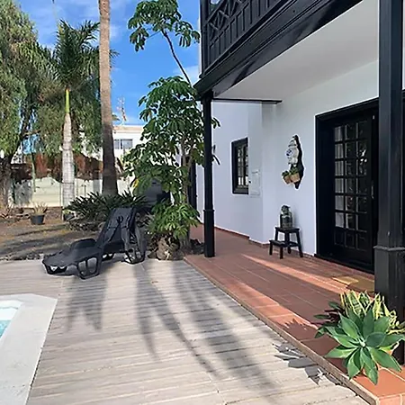 Con Piscina Privada Lujo Hébergement de vacances *